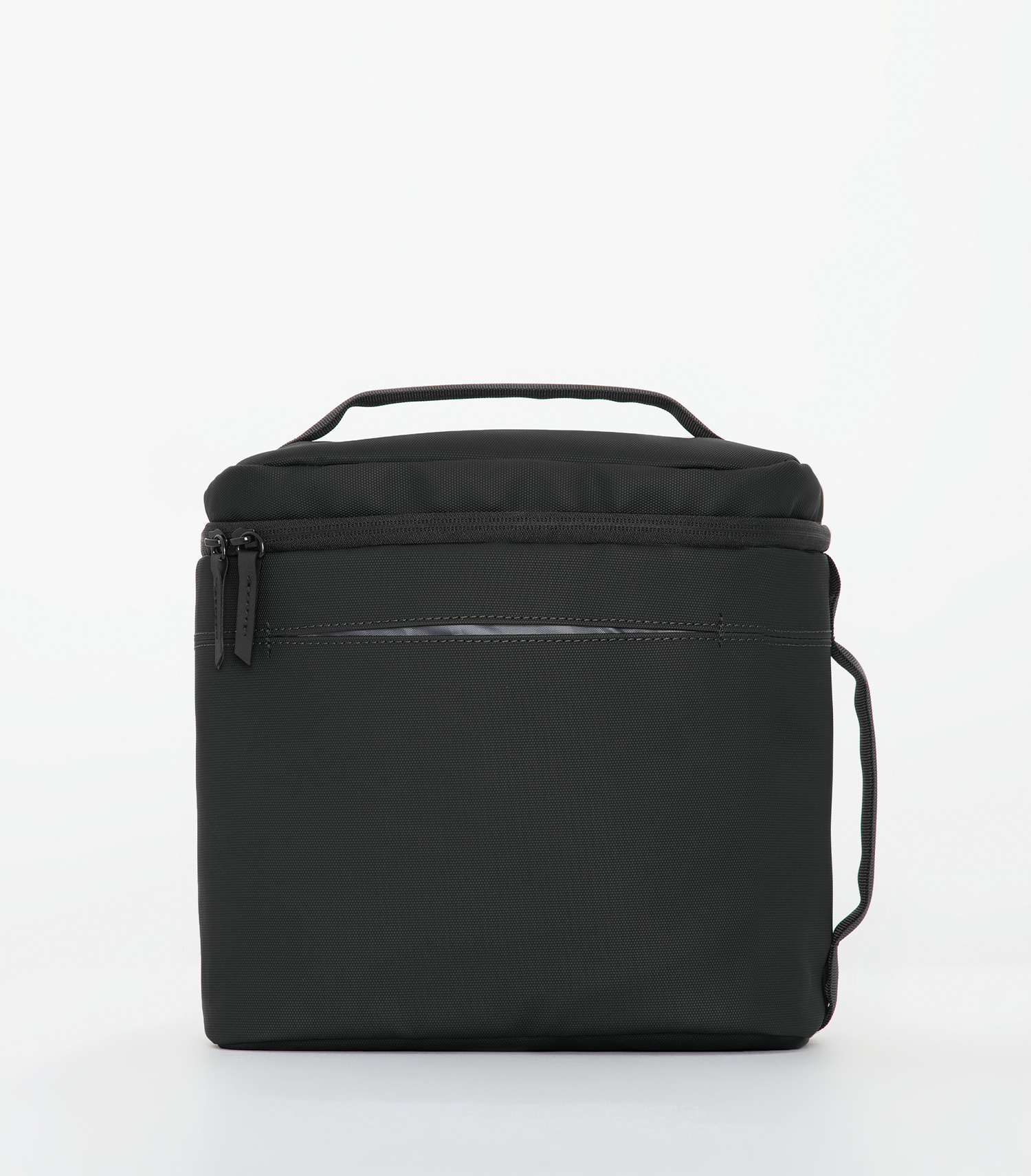 Coal Harbour® BoardRoom CHBC1106 COAL HARBOUR® BOARDROOM INSULATED LUNCH BAG. 9.8L